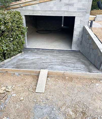 Construction garage dalle béton Grambois Vaucluse - CB Services